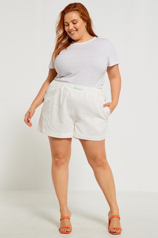 Elastic Waist Short in Ivory Textured Cotton