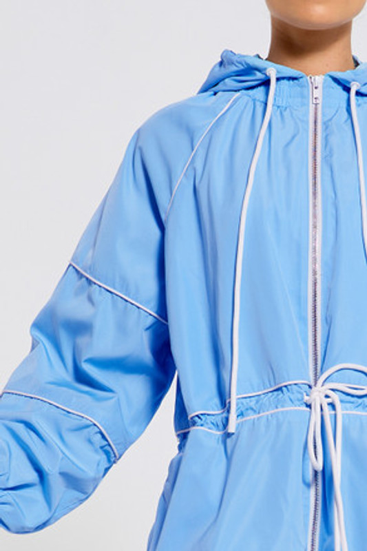 Windbreaker in Placid Blue