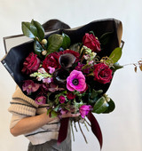 Yami Midnight Hana Bouquet