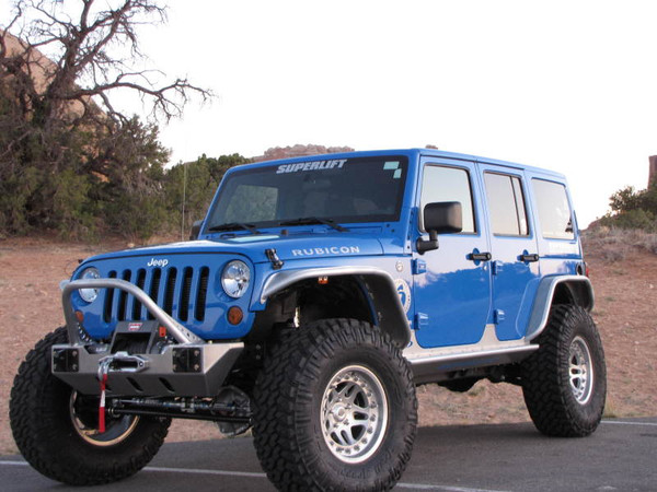 Superlift 07-18 Jeep Wrangler JK 4WD 4in Suspension Lift Kit w/ Fox 2.0 Res Shocks - K997FX Photo - Mounted