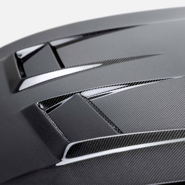 Seibon 2022-2023 Volkswagen Golf GTI/R DV-Style Carbon Fiber Hood - HD22VWG8-DV User 1
