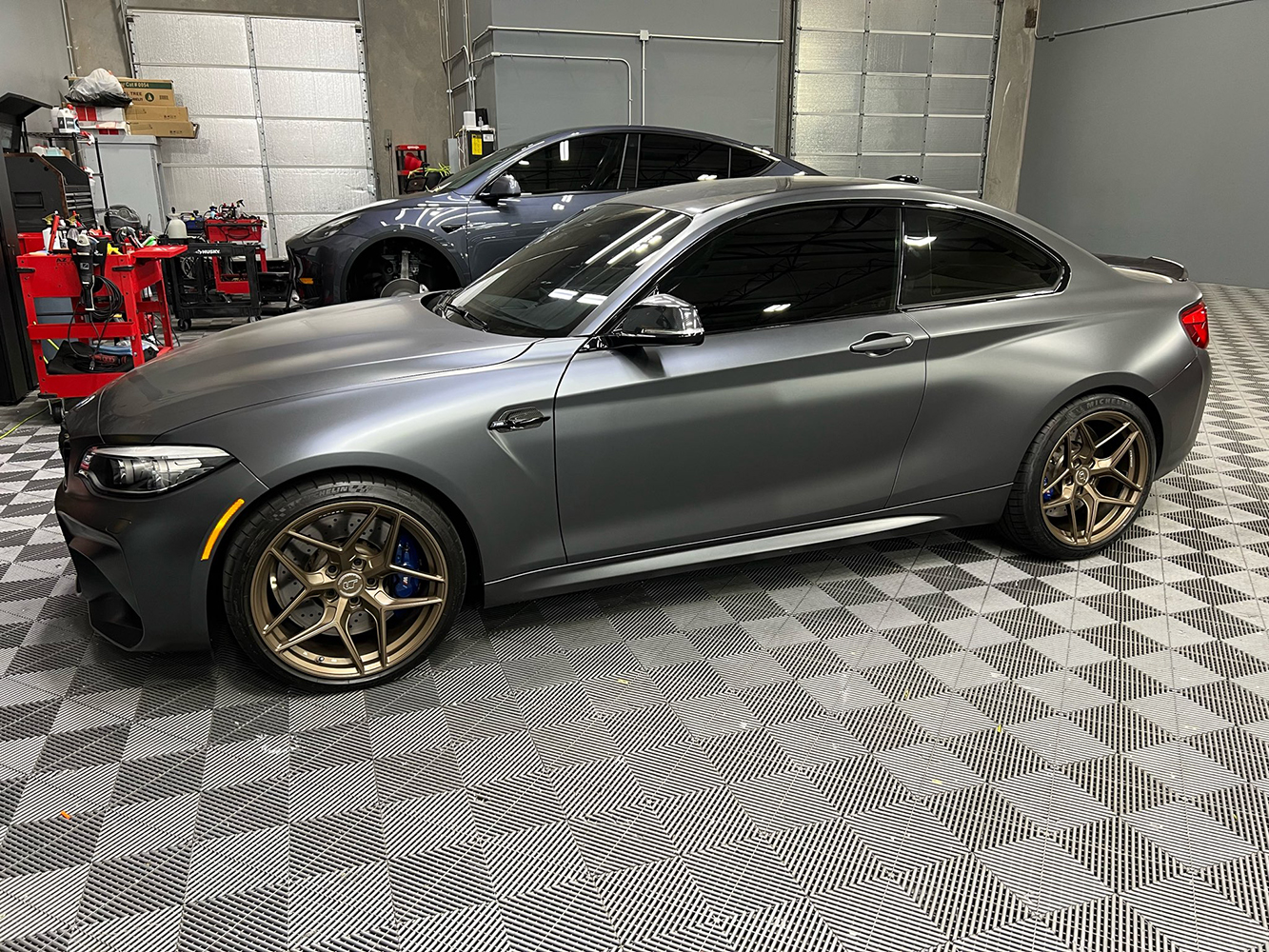 satin-gray-bmw-m2-bronze-d04-wheels-1.jpg