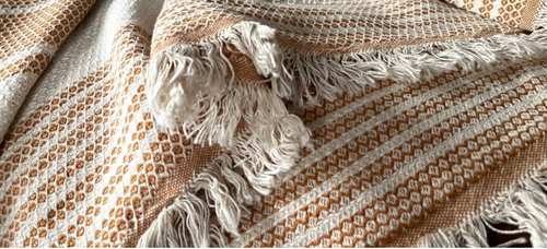 Erguvan Throw - Dijon