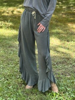 Ruffle my feather sandwash