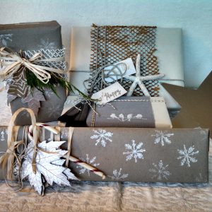 raffia gift wrapping ideas