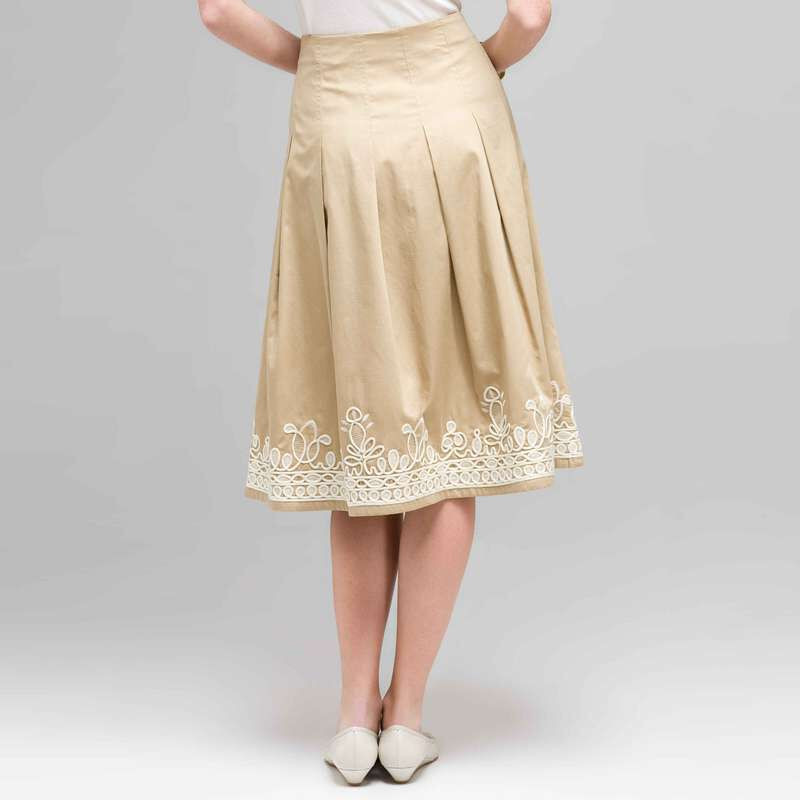 Full Skirt, Tundra, large
