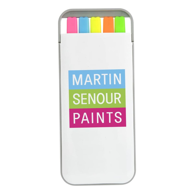 A highlighter set in a case featuring five vibrant colours: pink, green, yellow, orange, and blue. The case has a logo.
