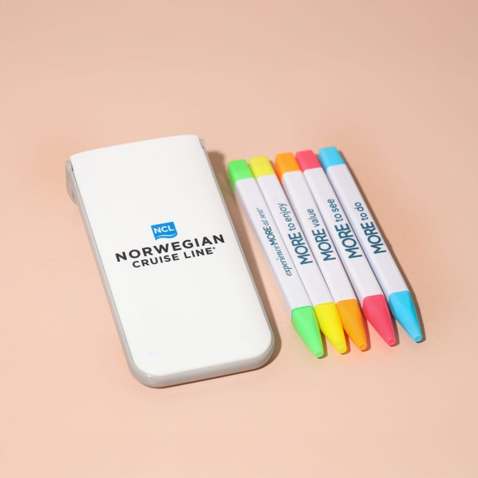 A highlighter set with five markers in pink, orange, yellow, green, and blue, contained in a white case with a logo.