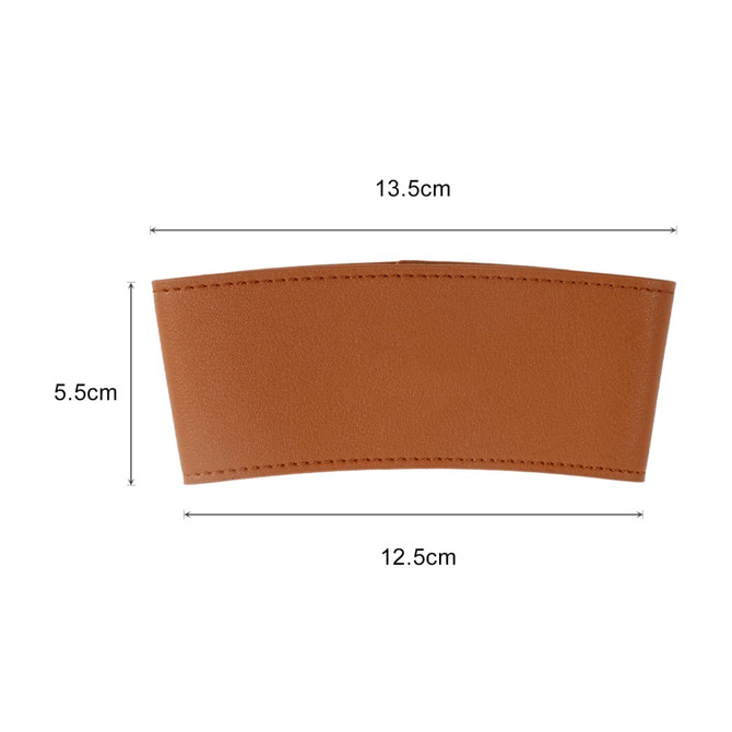 A leather cup sleeve in a tan colour, featuring measurements of 13.5 cm by 5.5 cm. It has a simple design and a logo.