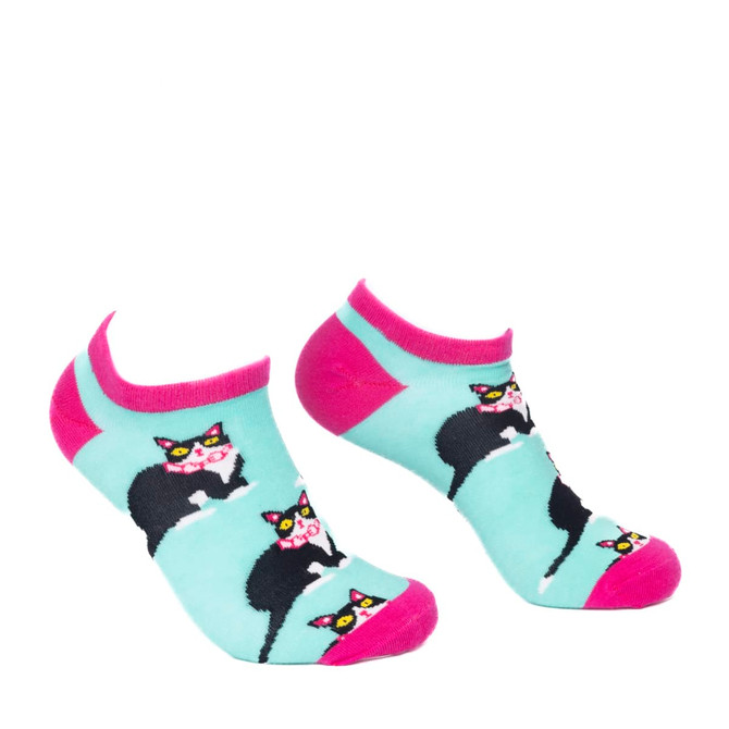 Ankle cut jacquard socks in mint green with pink accents, featuring playful cat designs.