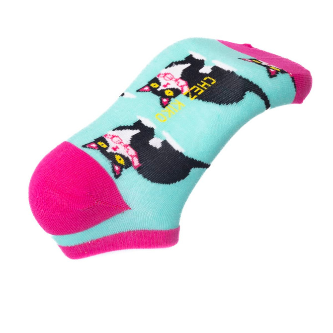 Ankle cut jacquard socks featuring a playful cat design in turquoise and pink. The product has a logo.