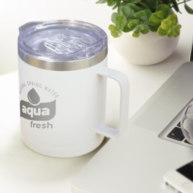 A drink bottle in white with a clear lid and silver accent, featuring a handle and a logo.