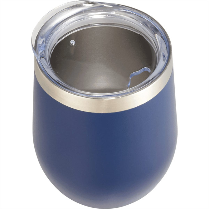 A drink bottle with a navy exterior and silver band, featuring a clear lid and insulated design.
