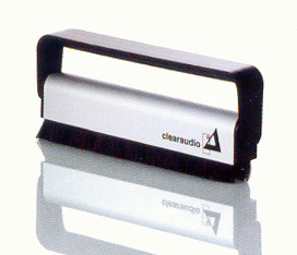 Clearaudio Carbon Fiber Record Brush 1
