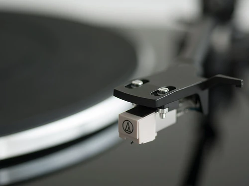 Music Hall MMF-1.3 Turntable with Audio Technica MM Cartridge 2.5mV 3