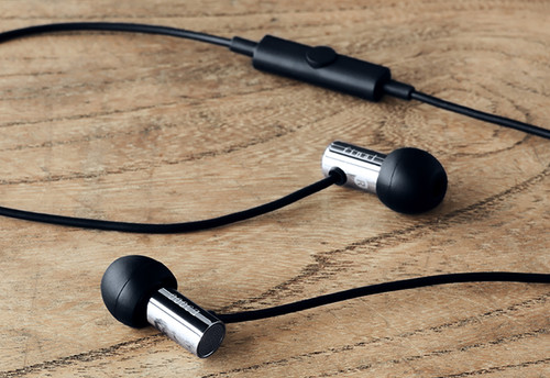 Final Audio Design E3000C Earphones With Controller & Microphone 1