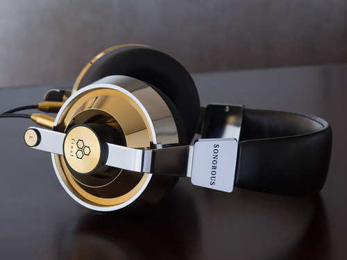 Final Audio Design Sonorous X Closed-Back Headphones 1