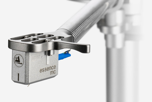 Clearaudio Tracer Pivoted Tonearm 4