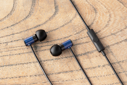 Final Audio Design E1000C Earphones (Blue) 1