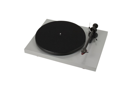 Pro-Ject Debut Carbon DC Turntable with Ortofon 2M Red Cartridge (Gloss Red) 3