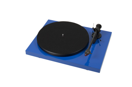 Pro-Ject Debut Carbon DC Turntable with Ortofon 2M Red Cartridge (Gloss Red) 5