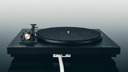Pro-Ject A1 Automatic Turntable with Ortofon OM10 Cartridge (Black)