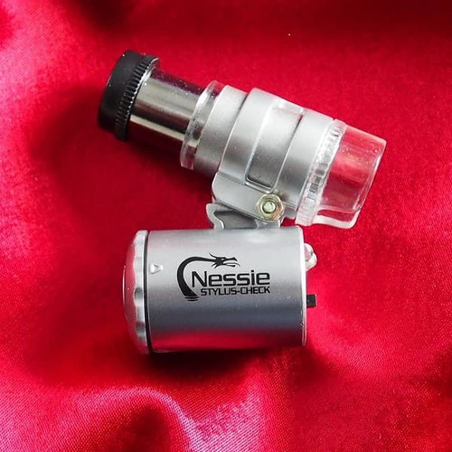 Nessie Stylus Check Magnifier 1