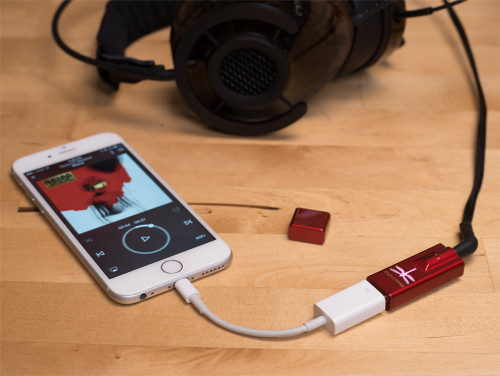 AudioQuest Dragonfly Red USB DAC + Preamp + Headphone Amp 3