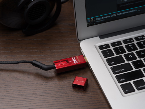 AudioQuest Dragonfly Red USB DAC + Preamp + Headphone Amp 4