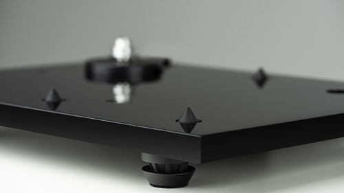MMF-3.3 Turntable with Ortofon 2M Red MM Cartridge 5.5mV (Walnut) Open Box 3
