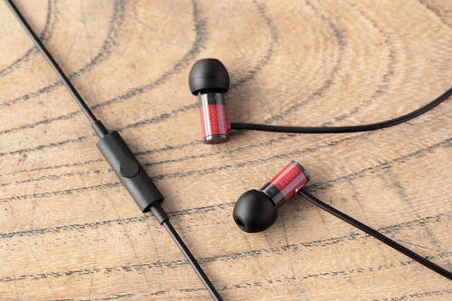 Final Audio Design E1000C Earphones (Red) 1