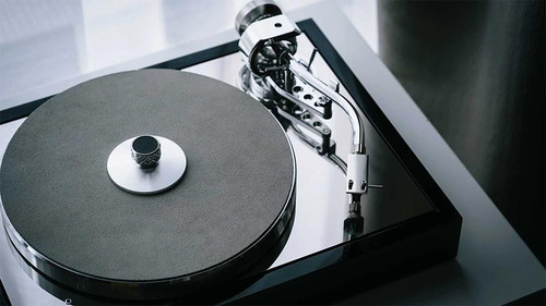 Pro-Ject The Classic Reference Audiophile Turntable (Silver & Gloss Black) 3