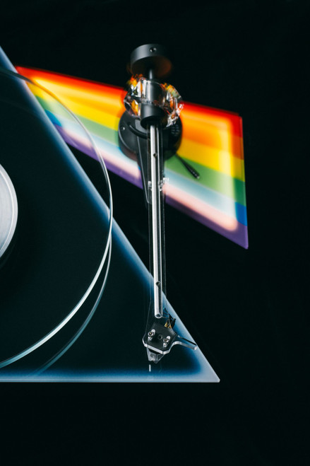 Demo Pro-Ject The Dark Side of the Moon Special Limited Edition Turntable 3