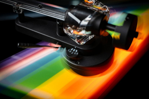 Demo Pro-Ject The Dark Side of the Moon Special Limited Edition Turntable 5