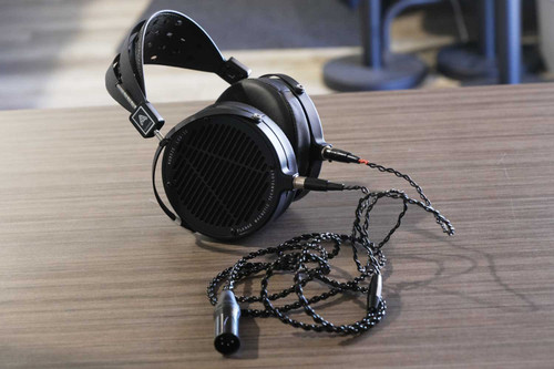 Audeze LCD-2 Classic High-Performance Planar Magnetic Headphones (Pre-Owned) 2