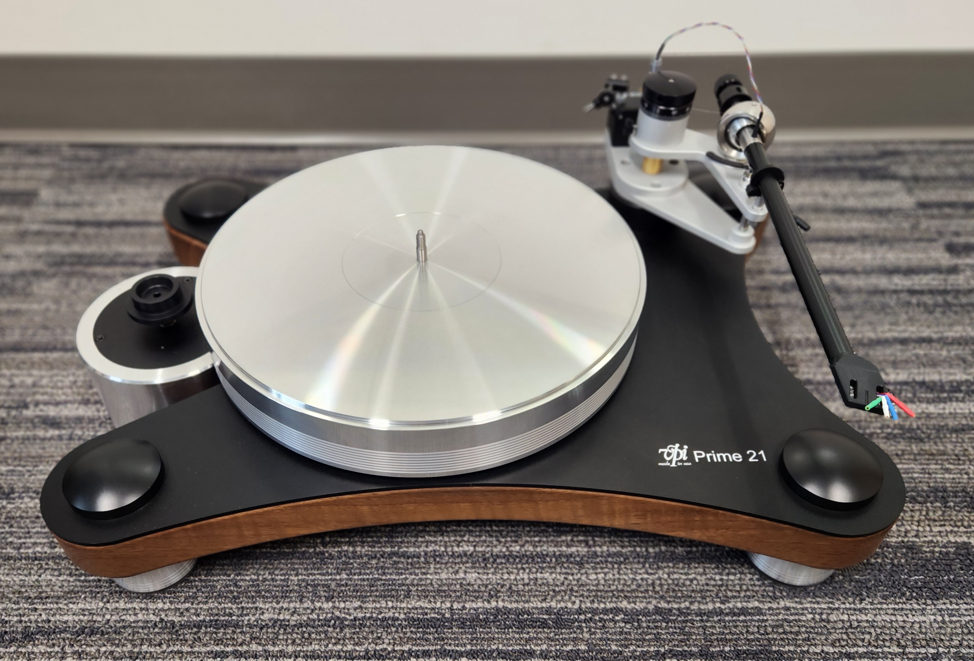 VPI Prime 21 Turntable (B-Stock, Walnut)