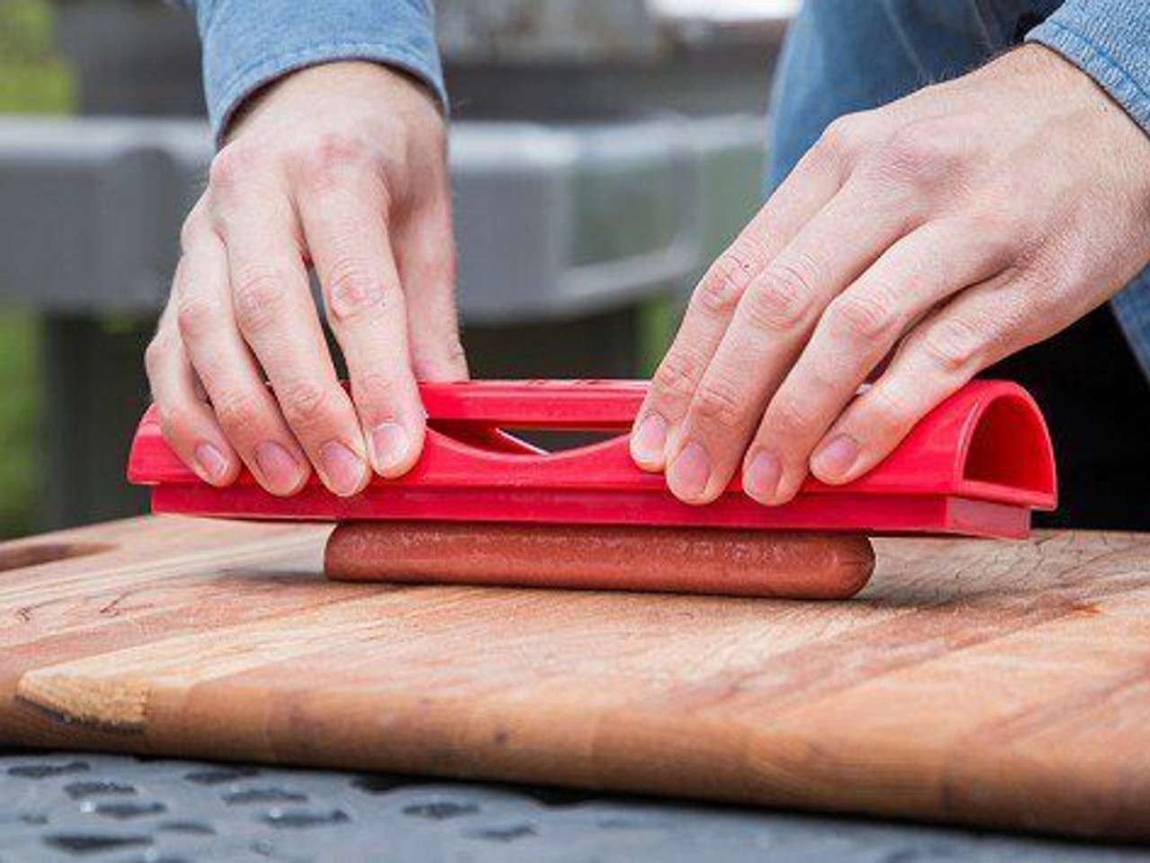 SLOTDOG Hot Dog Crisscross Cutter Slicer Press Gadget Tool for BBQ