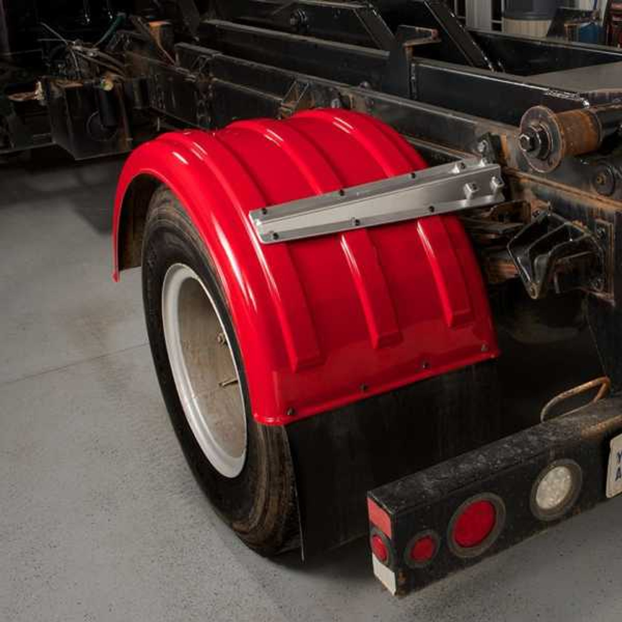 "Twin" Fender for single axle per Pair - Red
