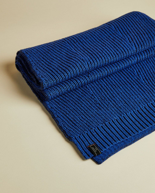 Textured Cardigan Knit Scarf