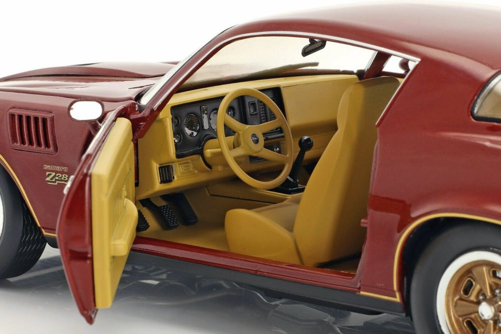 1978 Chevy Camaro Z/28 Hardtop, Carmine Red Metallic - Greenlight