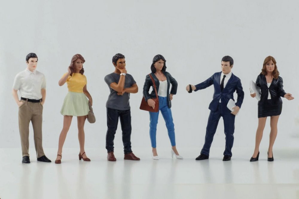 The Dealership - Customer II, - American Diorama 76409 - 1/24 scale Figurine 