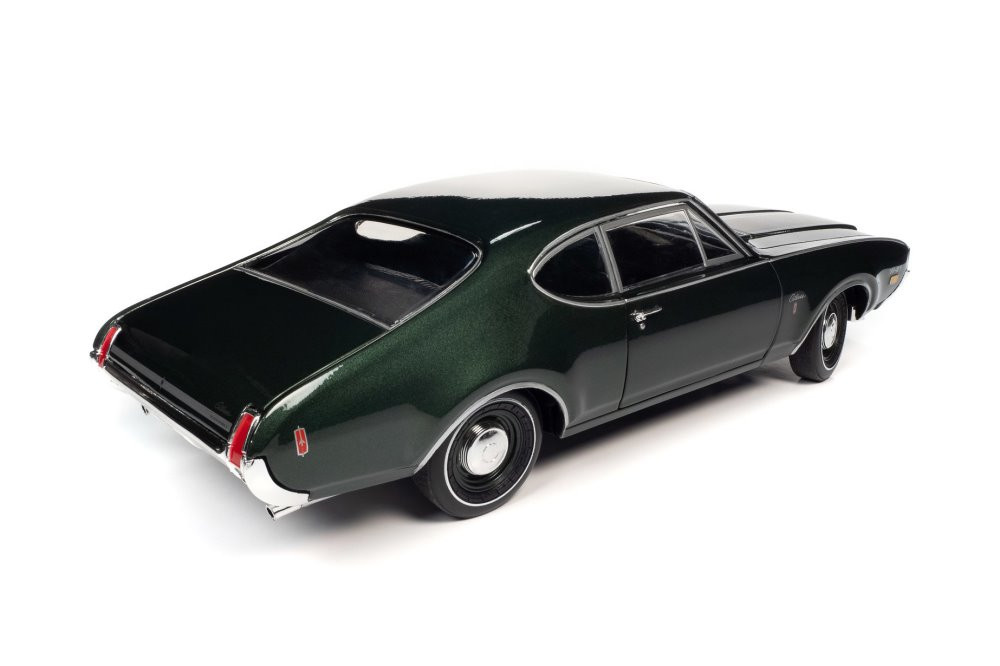 1969 Oldsmobile Cutlass SW-31 Post Coupe (MCACN), Glade Green Auto World - 1/18 scale Diecast Car