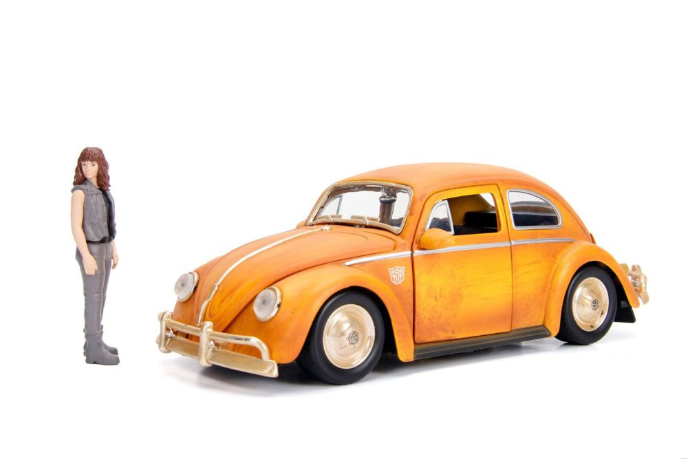 Volkswagen Beetle Weathered w/ Charlie Figurine, Bumblebee Jada Toys 30114 - 1/24 scale Diecast Car