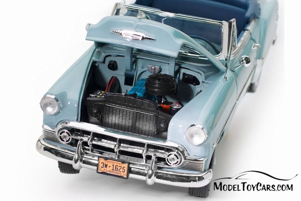 Sun Starダイキャストカー1953 CHEVROET BEL AIR Vintage 1953 Chevrolet Bel Air 1/18 scale Blue Diecast Car