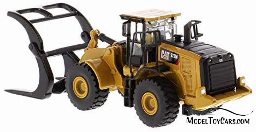 Caterpillar 972M Wheel Loader with Log Fork and Operator, Yellow - Diecast Masters 85950 - 1/87 scale Diecast Model Toy Car