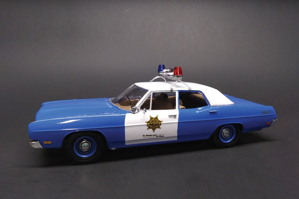 1970 Ford Galaxie Police Car, James Bond 007 - AMT AMT1172M/12 - 1/25 scale Plastic Model Kit