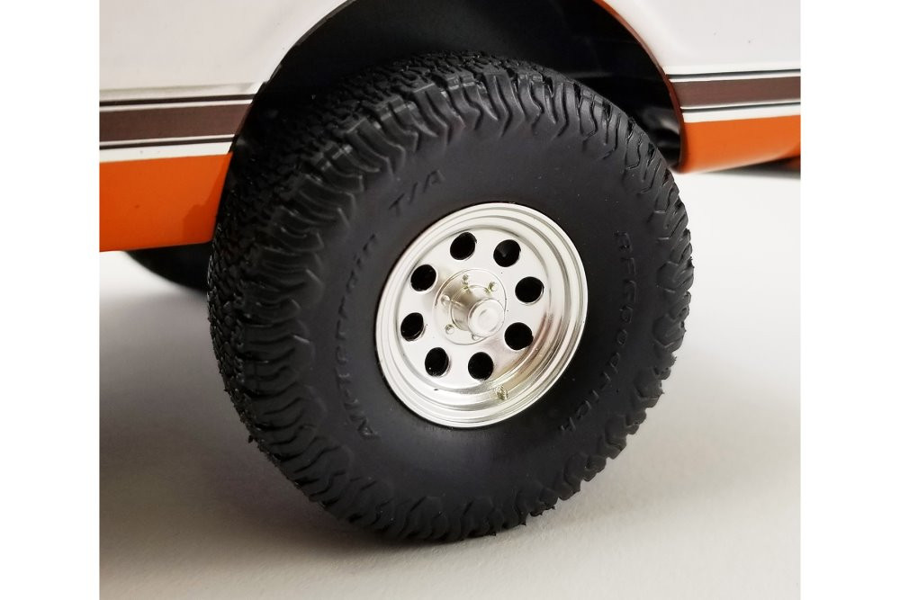 1972 Chevy K10 4x4 Pickup Truck, Orange and White - Acme A1807213