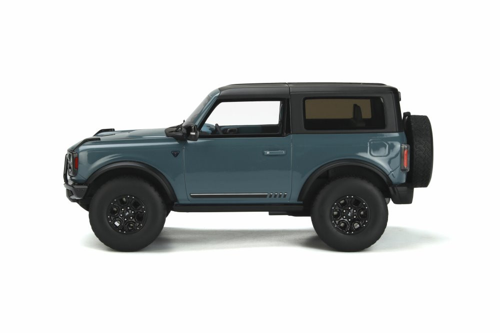 2021 Ford Bronco First Edition 2 Doors, Area 51 Blue - GT Spirit