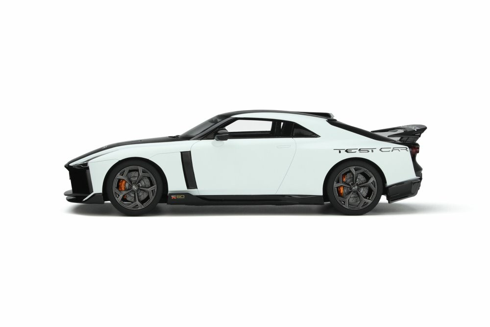 2021 Nissan GT-R50 Test Car, White and Black - GT Spirit GT853 - 1/18 scale Resin Model Toy Car