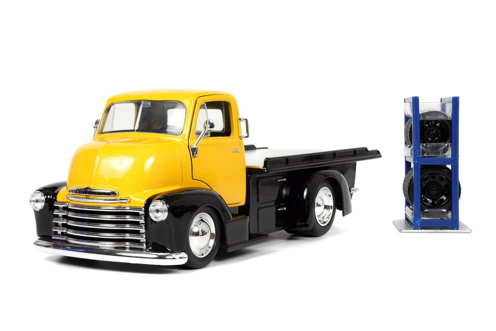 1952 Chevy COE Flatbed w/ Extra Wheels, Yellow and Black - Jada Toys 33848 - 1/24 scale Diecast Car